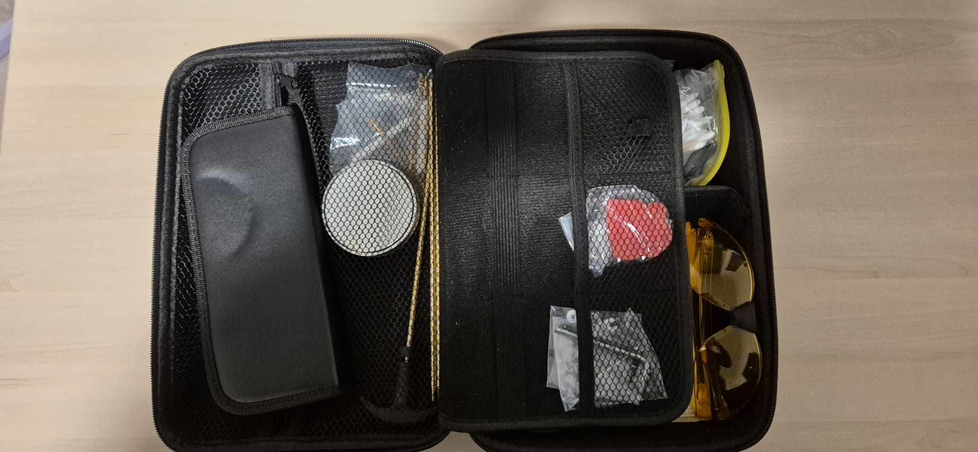 Complete set bestaande uit drie luchtbuksen, 1x PCP, 2x Knikloop, Luchtfles 232 bar