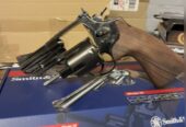 2 CO2 revolvers