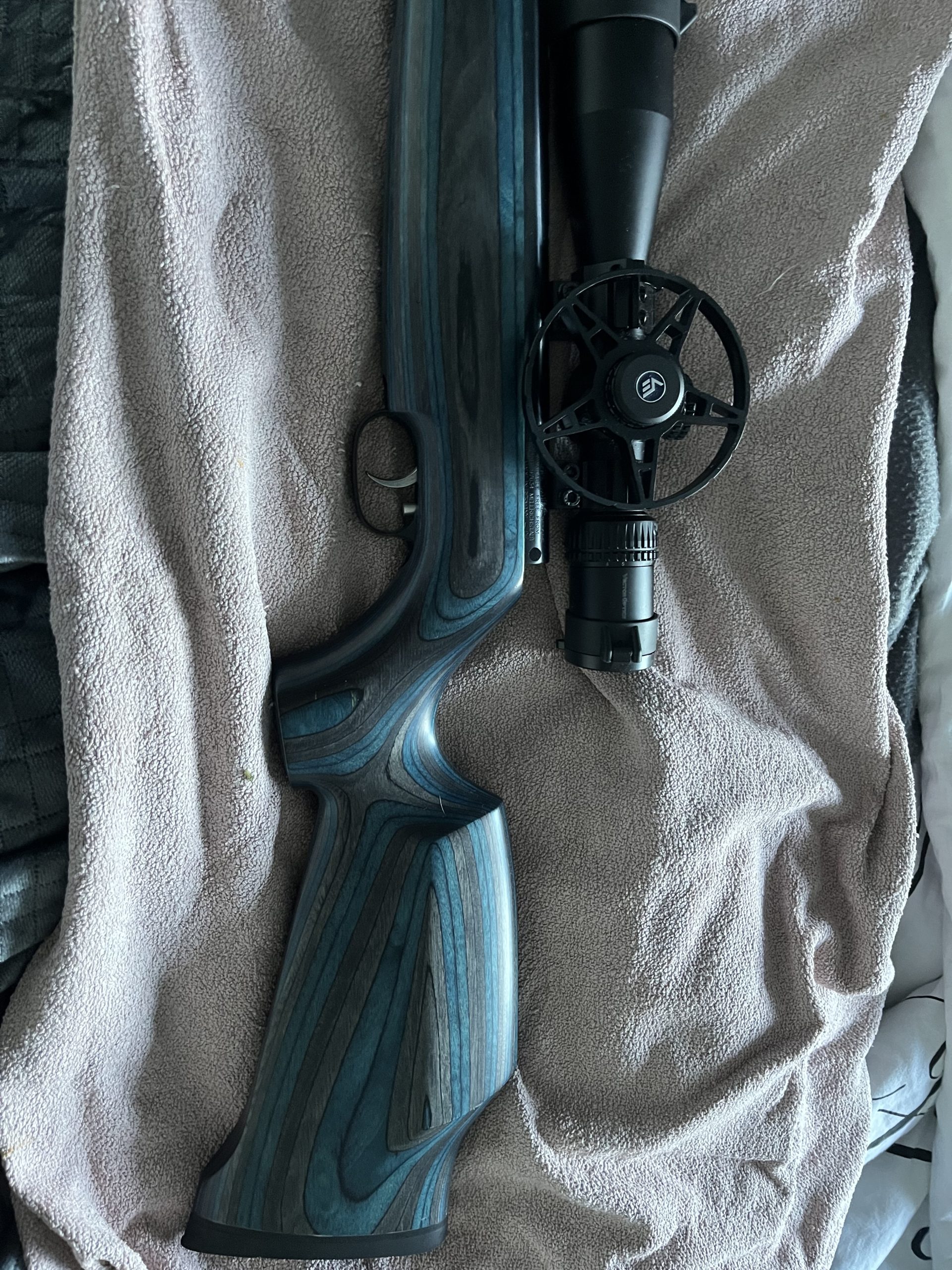 Weihrauch HW97K Gelamineerd