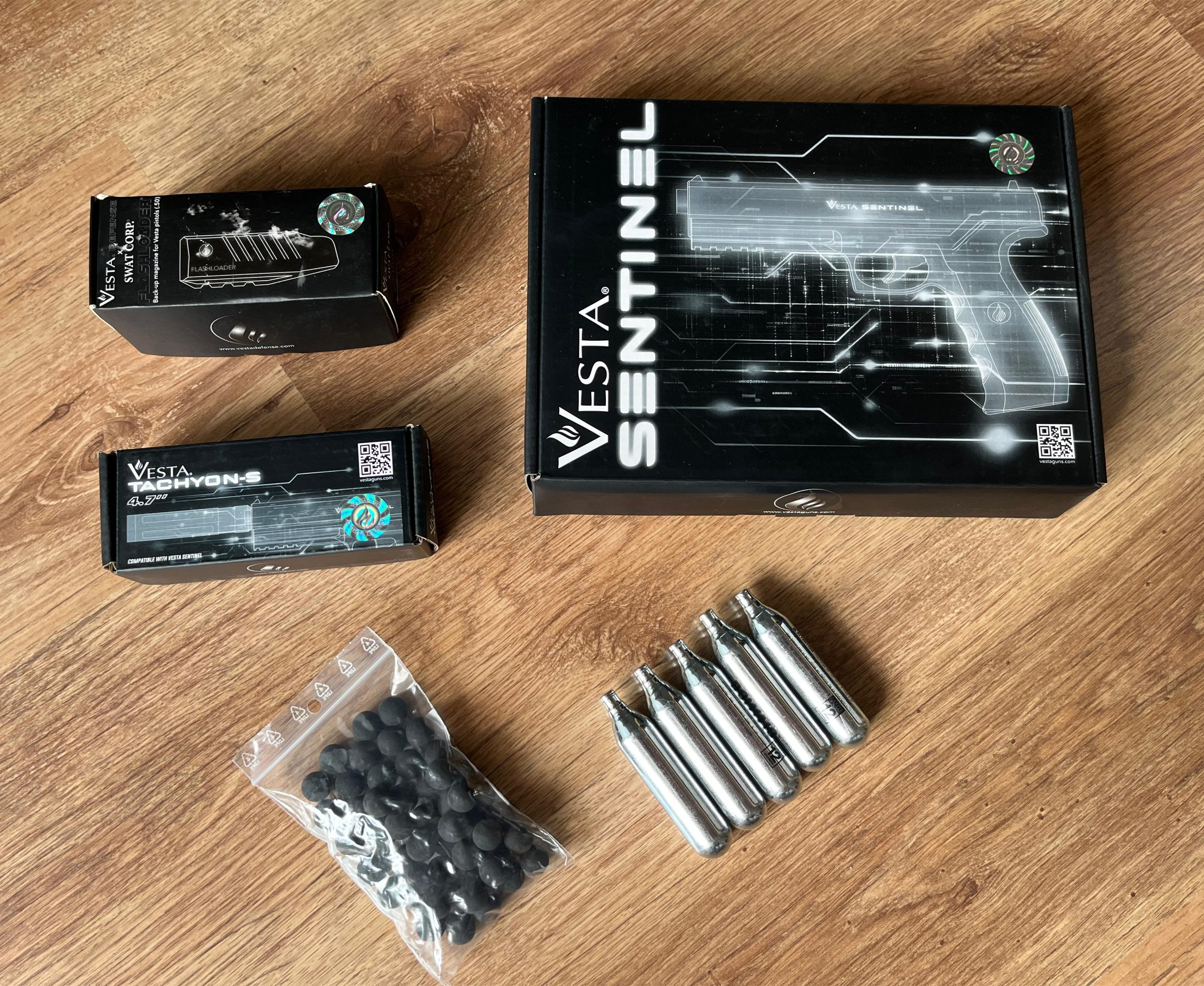 Complete set: Vesta Sentinel