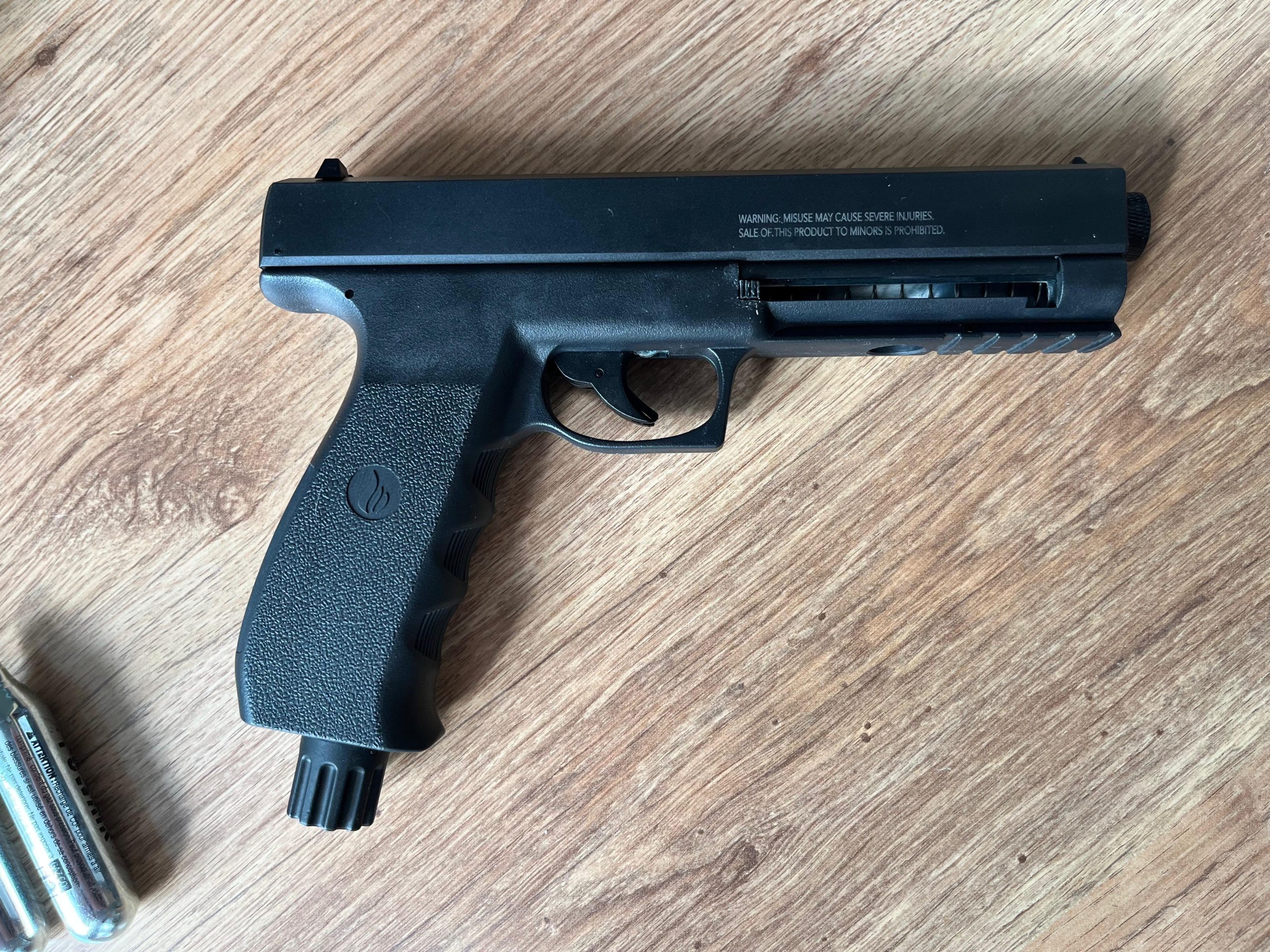 Vesta Defence Sentinel PDW50 Co2 luchtbuks met vermogen van 20 joules.