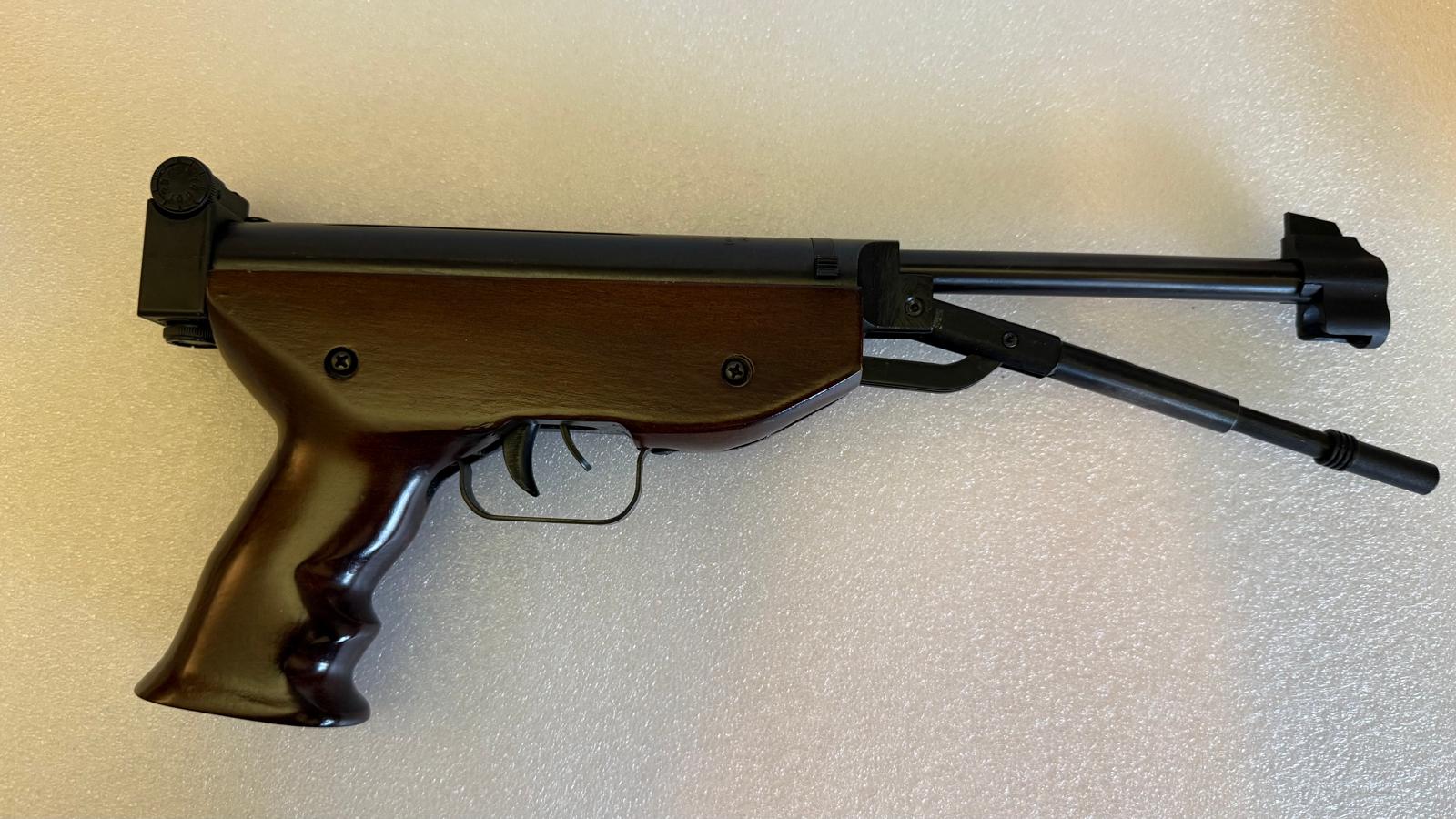 Industry Brand QS35 4,5mm onderspanner veerdruk pistool.