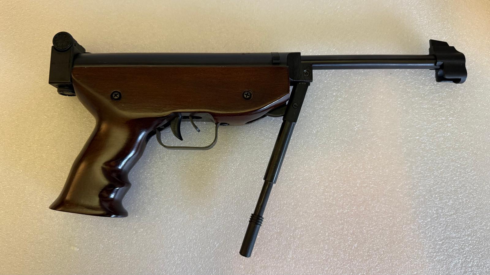 Industry Brand QS35 4,5mm onderspanner veerdruk pistool.