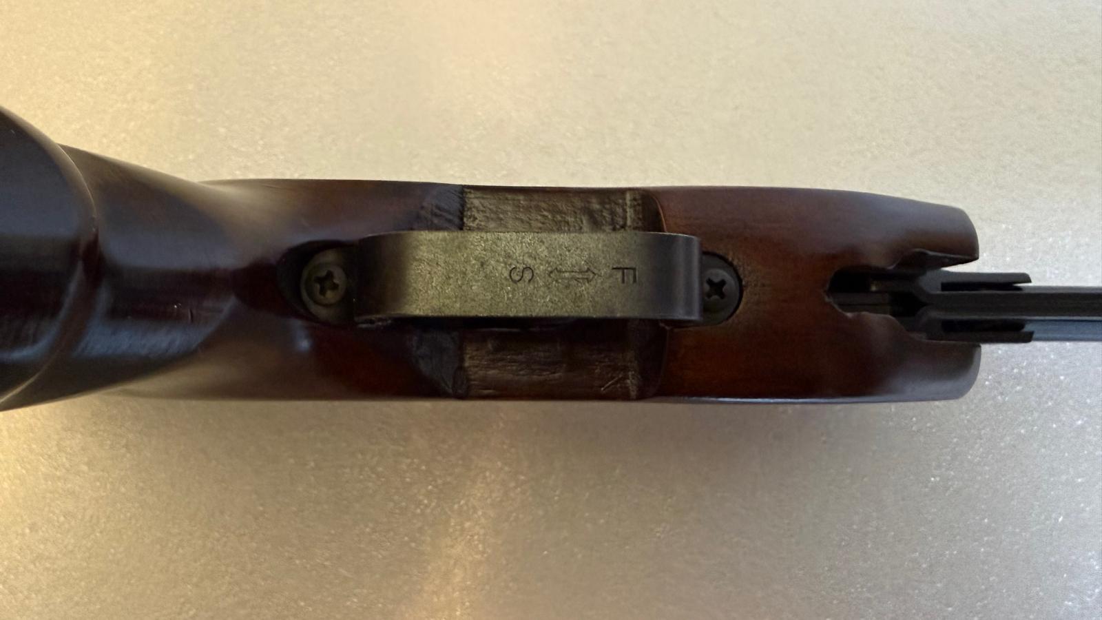 Industry Brand QS35 4,5mm onderspanner veerdruk pistool.