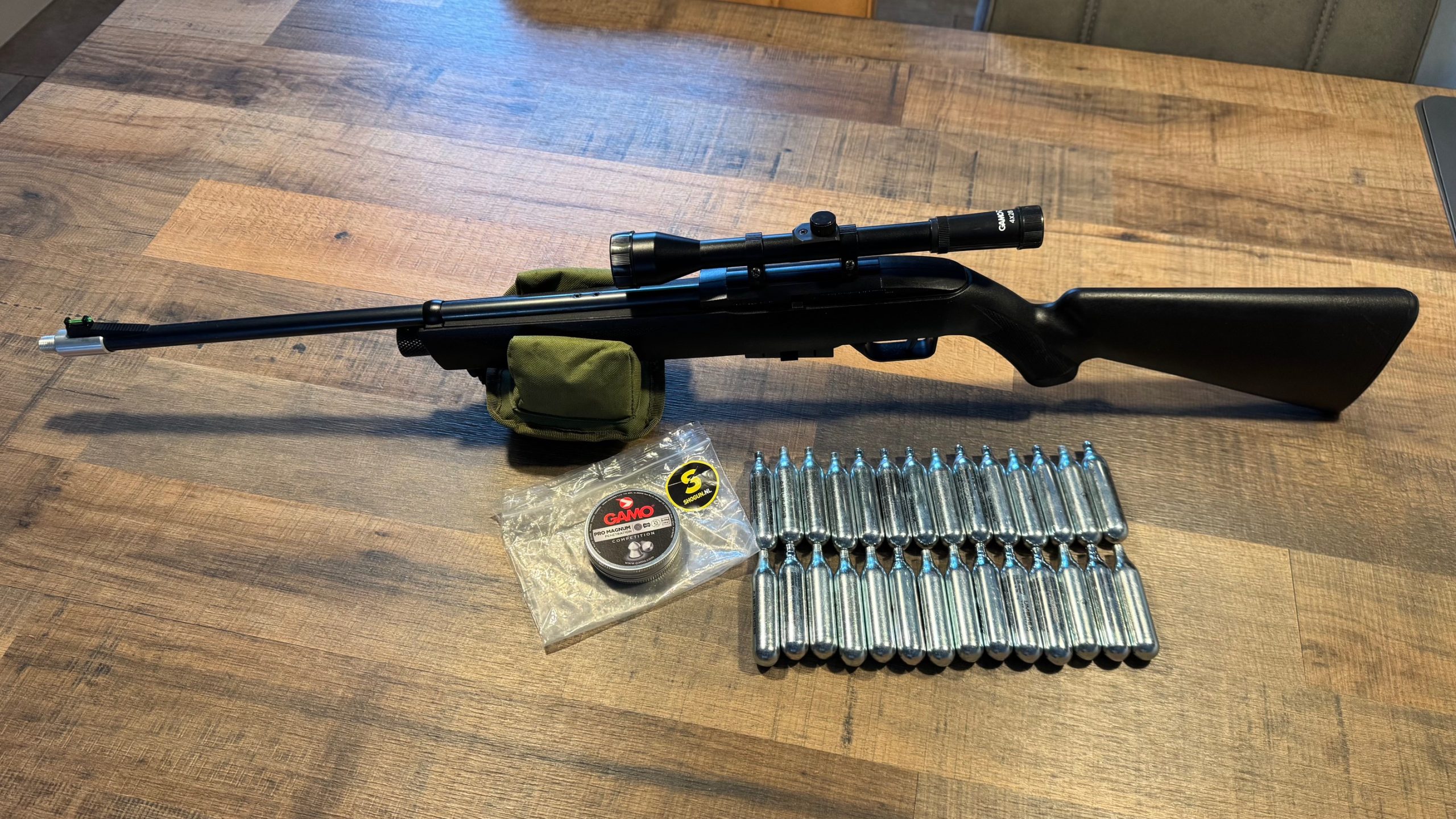 CROSMAN 1077 compleet