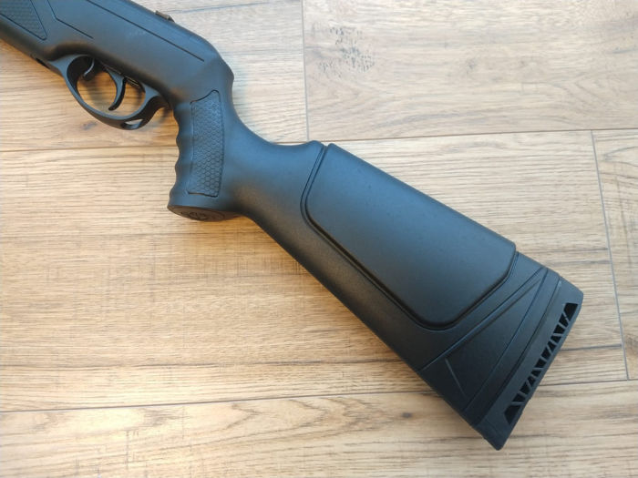 Luchtbuks Kaliber 7,62mm (Knikloop) + Doosje Kogels